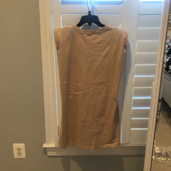 Del Rey Taupe Padded Dress - Picture 5 of 6